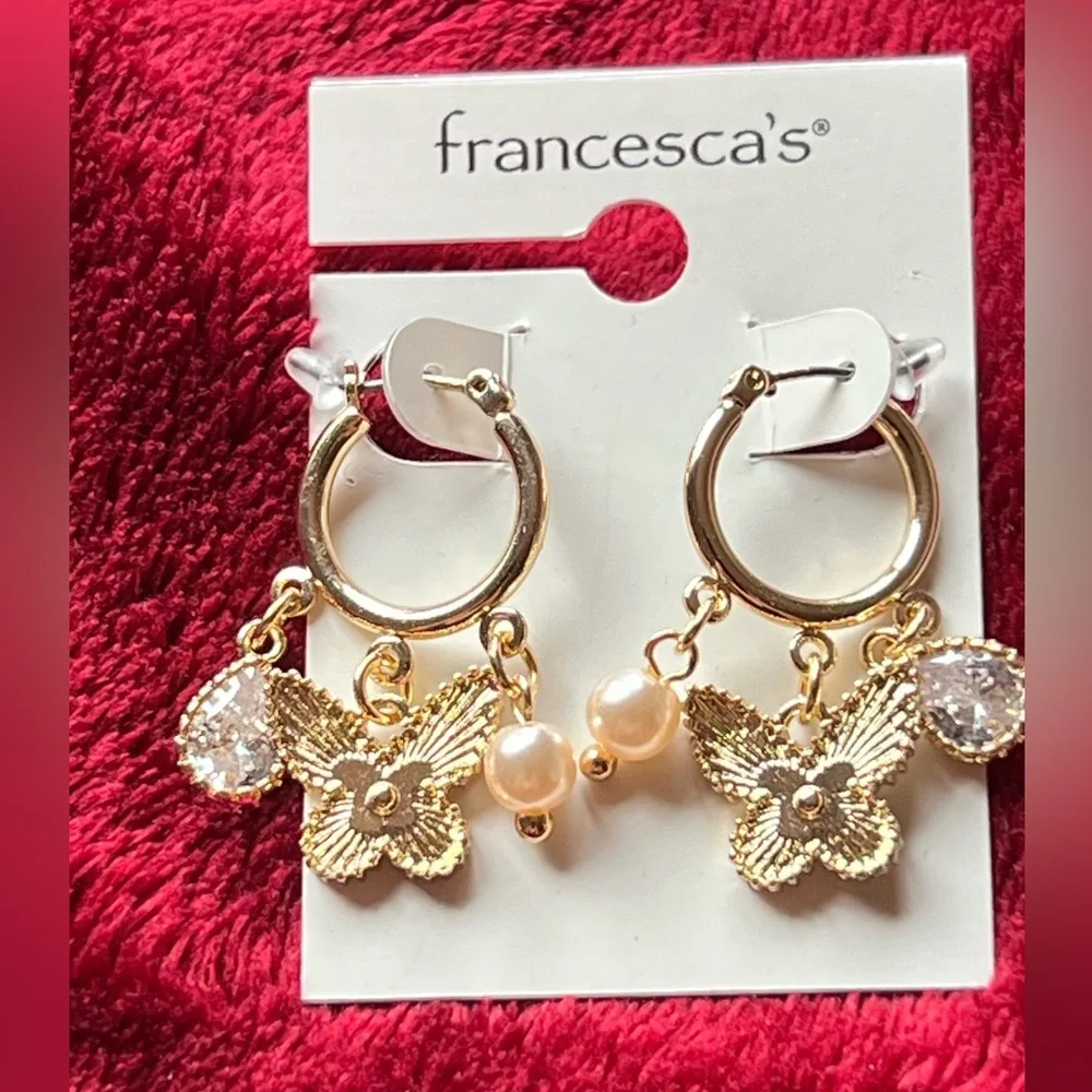 NWT Francesca’s Gold Butterfly Earrings